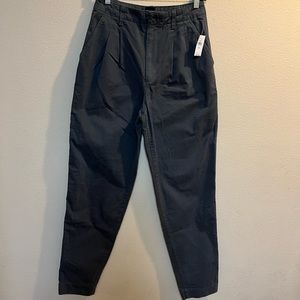 Women’s Gap High Rise Pleated Chino Pants Size 4Tall Organic Cotton Inseam 33”